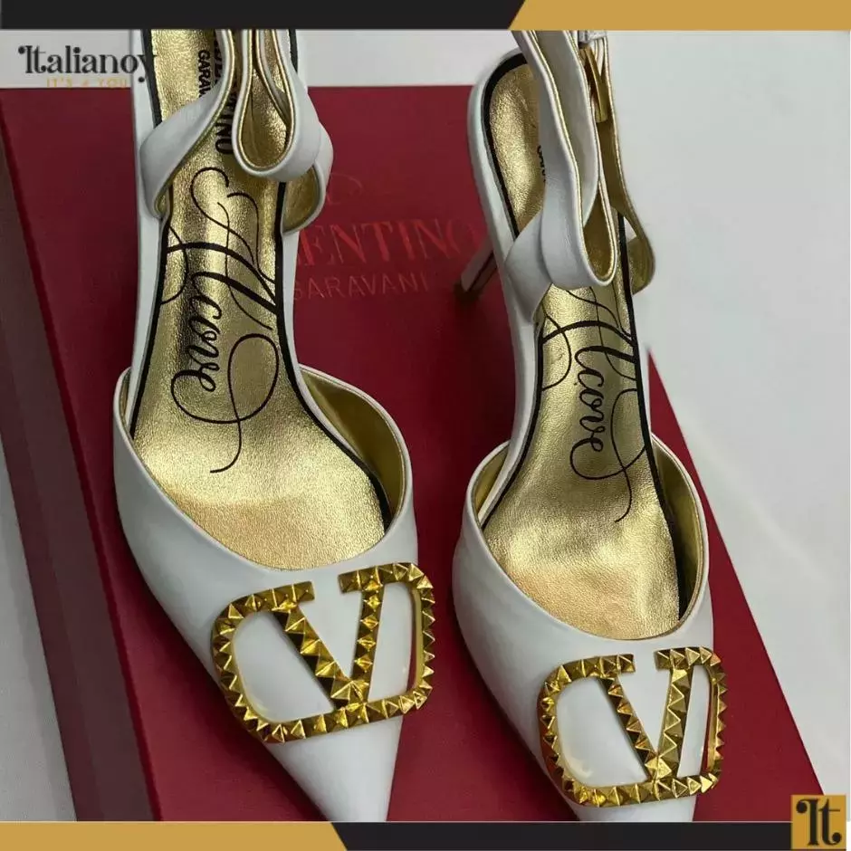 Valentino Garavani Off-White Alcove Rockstud Heels