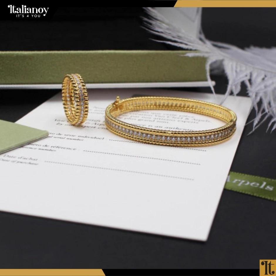 Van Cleef Perlée diamonds bracelet & Ring Gold