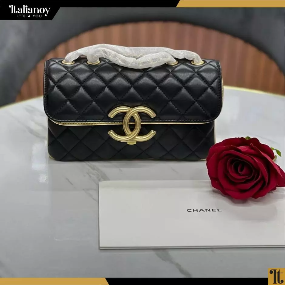 Chanel Black/Gold Quilted Leather Small CC Chic Flap Bag