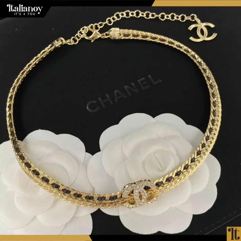Chanel Essential Skin Necklace Gold - Black