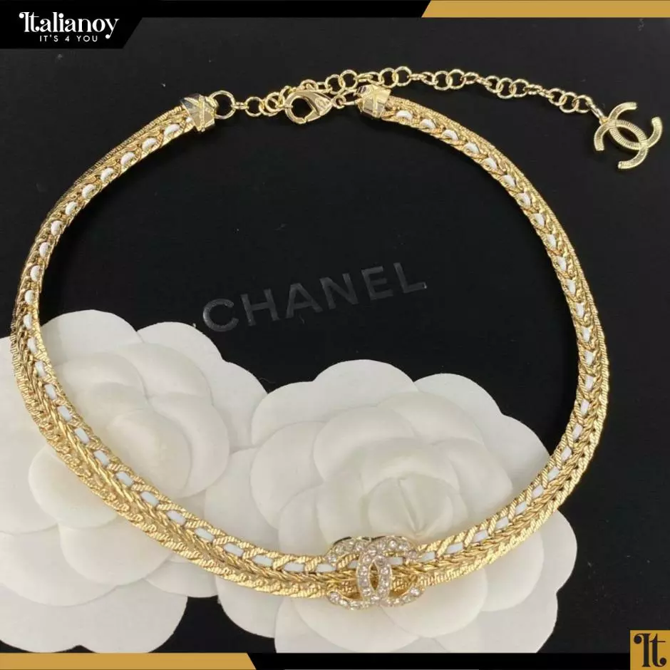 Chanel Essential Skin Necklace Gold