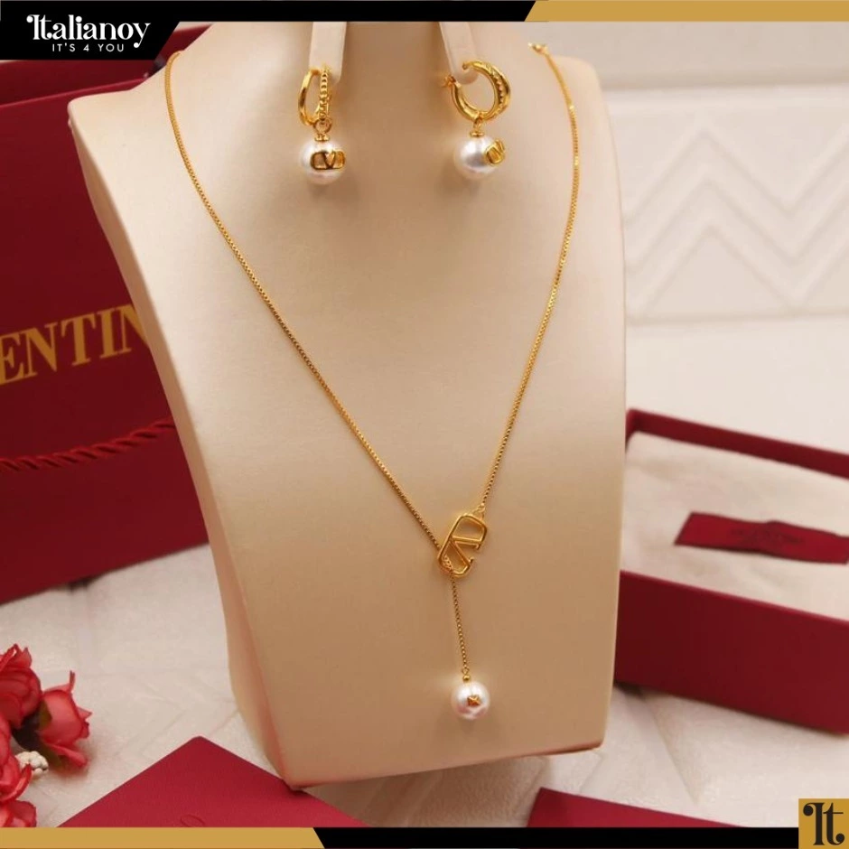 V-logo Faux Pearl Lariat Necklace + Earrings In Gold Multi