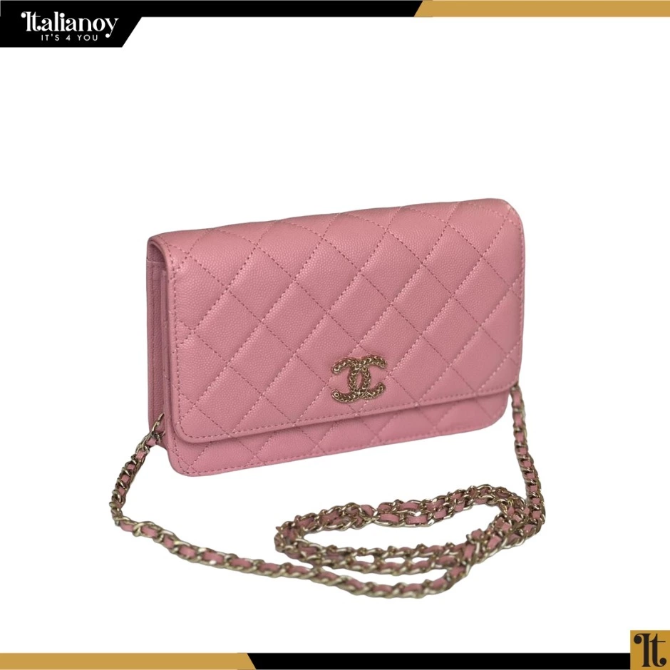 Chanel Continental Bag in Pink Quilted Lambskin Leather