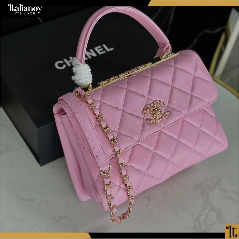 CHANEL Medium Flap Bag Pink Lambskin With Gold Hardware