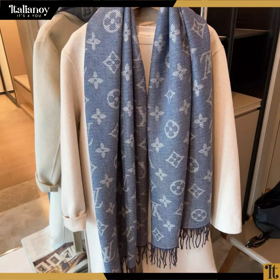 louis Vuitton winter scarf blue